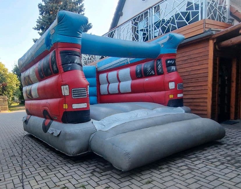 Hüpfburg Feuerwehr