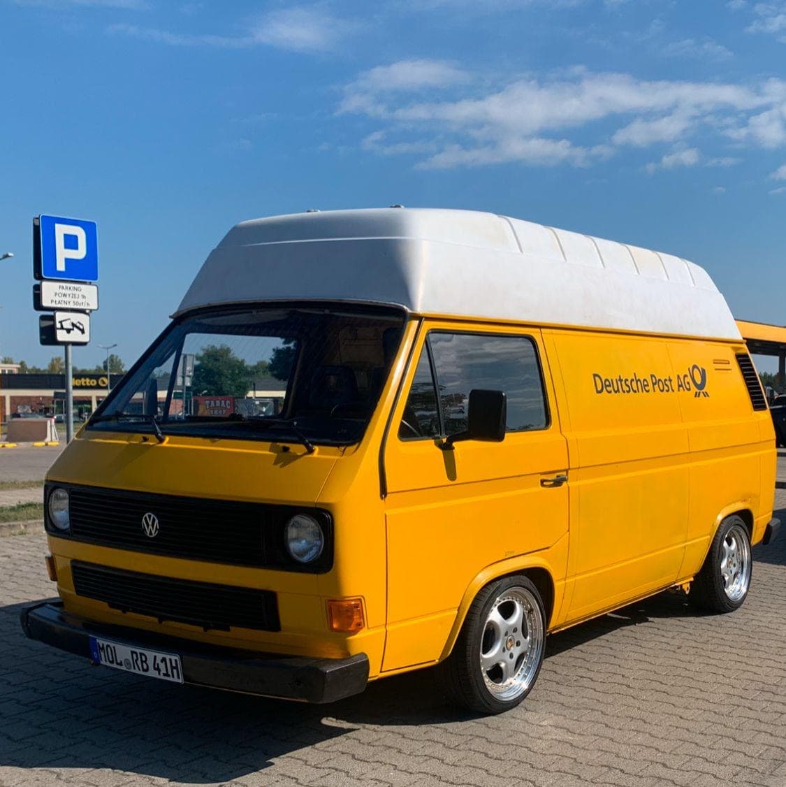 VW Bus Gelb